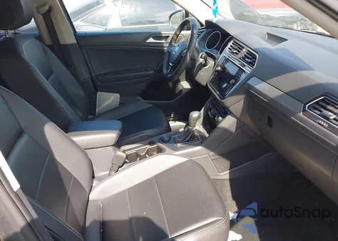 2021 Volkswagen Tiguan 2.0T Se/2.0T Se R-Line Black/2.0T Sel из США, поврежденный, VIN 3VV2B7AX7MM101564